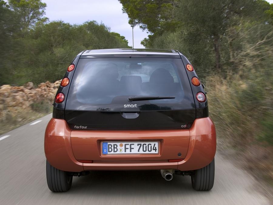 Smart ForFour 2004 года  (фото 7 из 14)